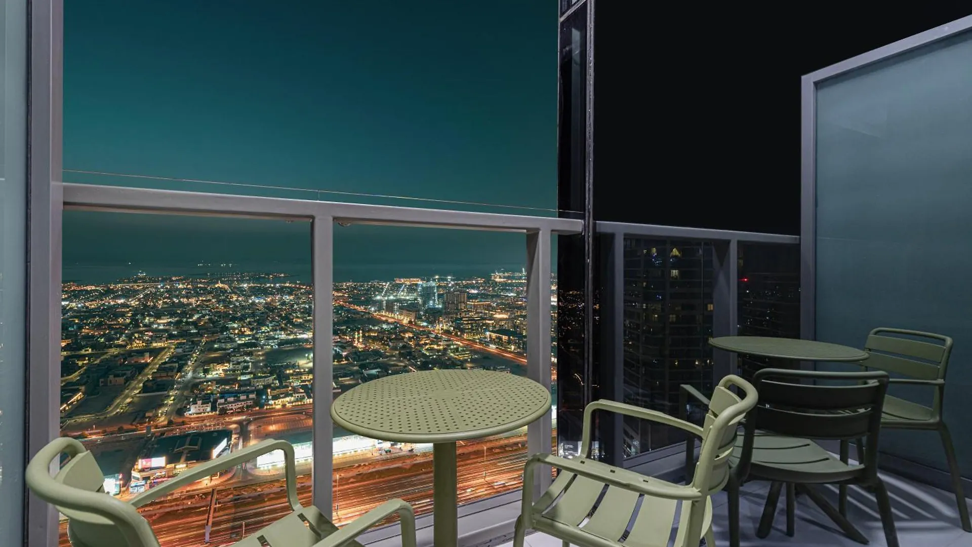 Apartment 3Br In Paramount With Panoramic Infinity Pool Dubai