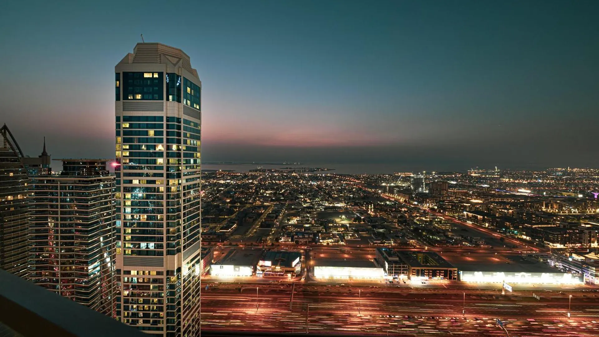 Apartment 3Br In Paramount With Panoramic Infinity Pool Dubai