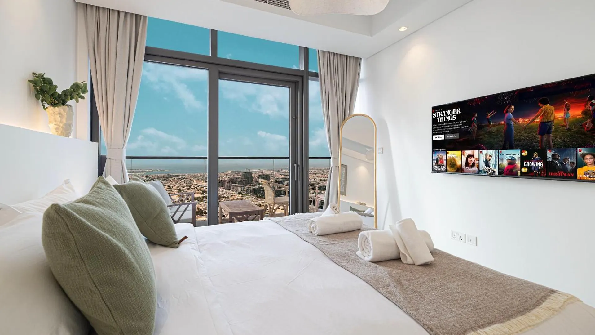 Apartment 3Br In Paramount With Panoramic Infinity Pool Dubai United Arab Emirates